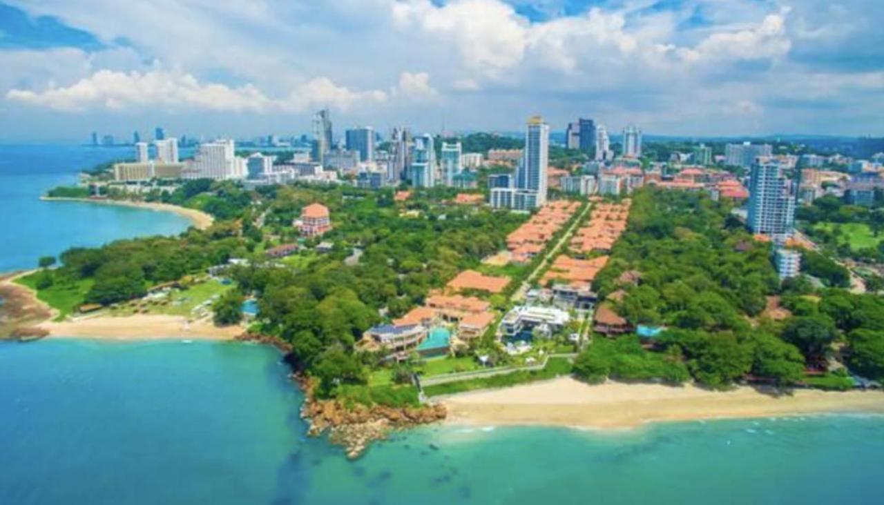 Majestic Residence Pool Villas X Gsg Pattaya Exterior photo